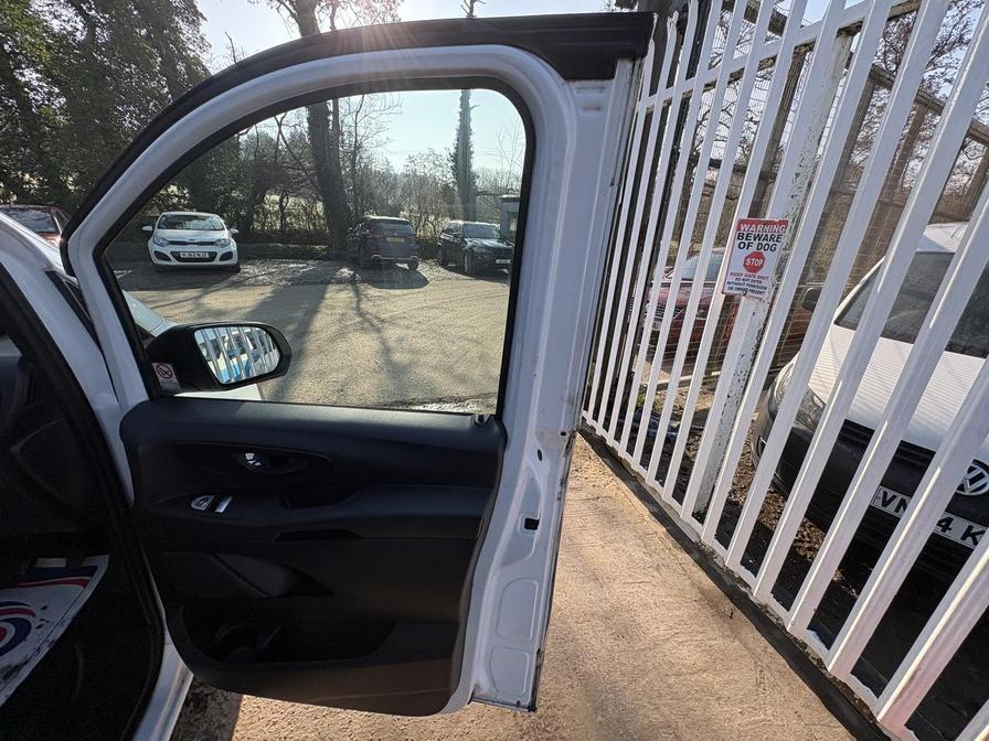 2015 Mercedes-Benz Vito – Model: Vito 114 Bluetec Tourer Pro – SB15KWP