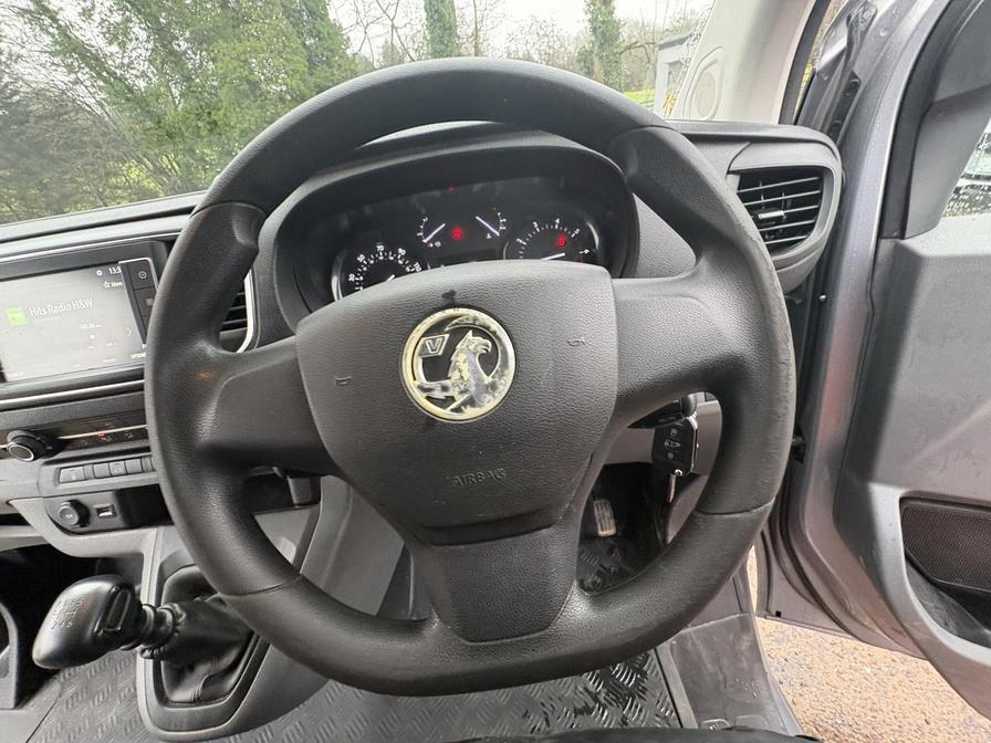 2019 Vauxhall Vivaro – Model: Vivaro 2900 Sportive S/S – DY69EZN