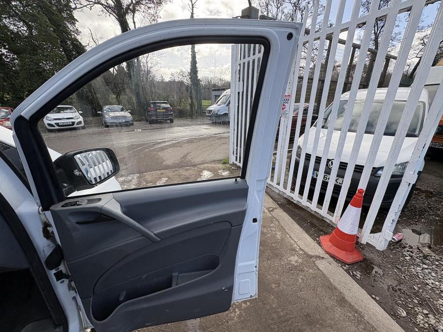 2010 Mercedes-Benz Vito – Model: Vito 111 CDI Long – FV60MTO
