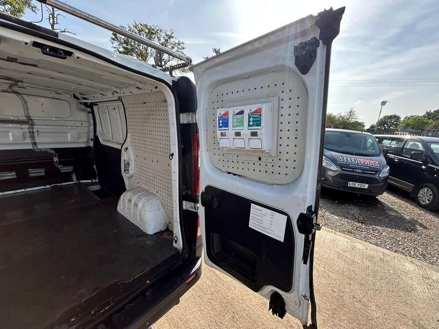2017 Vauxhall Vivaro – Model: Vivaro  2700 CDTI – ML67HTZ