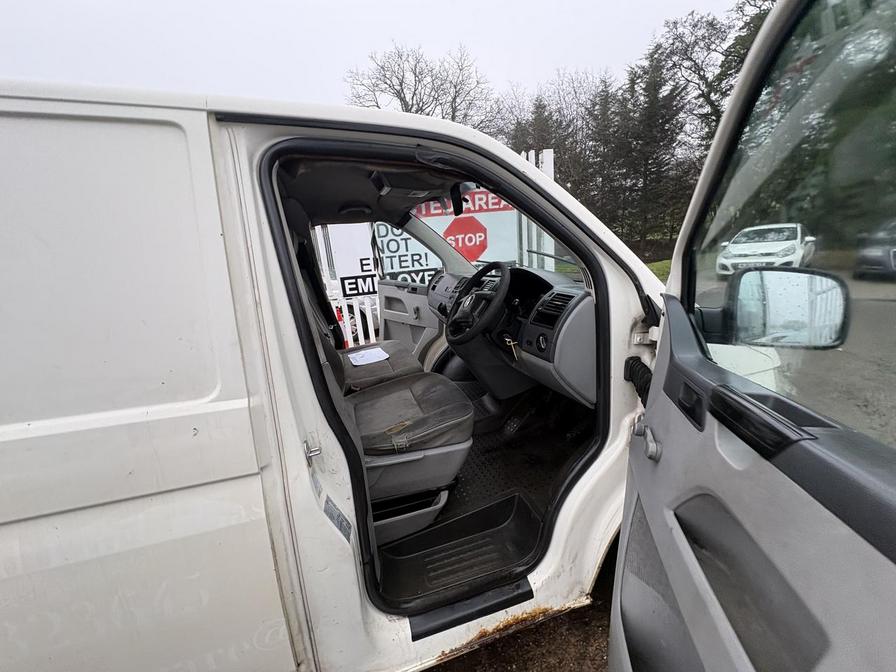 2006 Volkswagen Transporter – Model: Transporter T28 85 TDI – BL06OXF