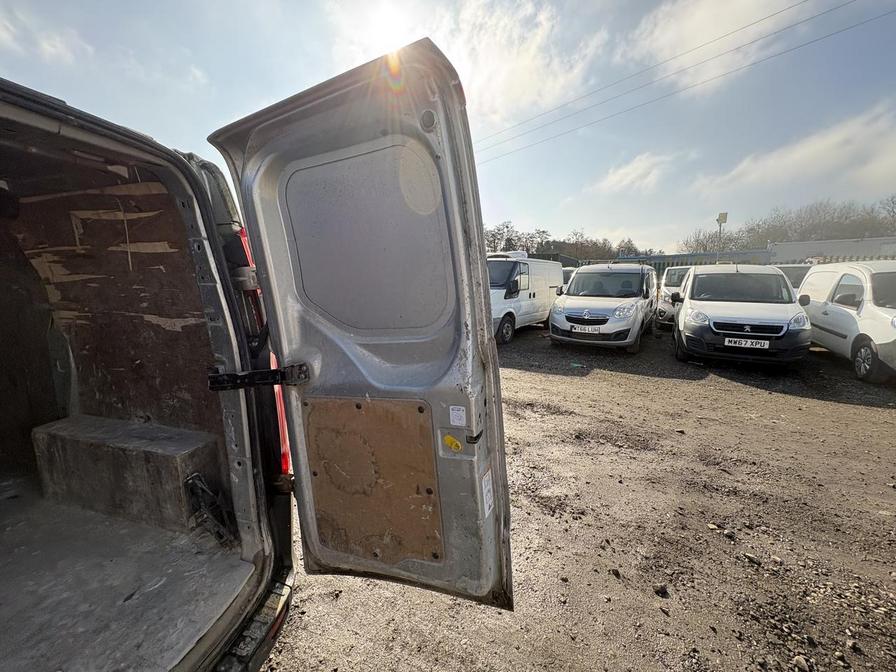 2014 Ford Transit Custom – Model: Transit Custom 270 E-Tech – RJ14OZD