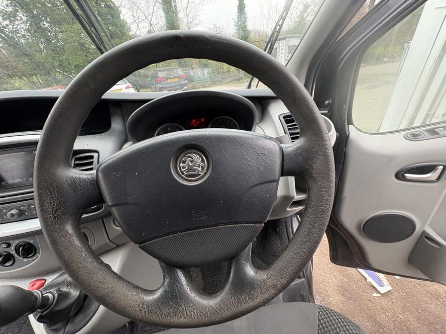 2013 Vauxhall Vivaro – Model: Vivaro 2700 Sportive CDTi SWB – LT13VMW