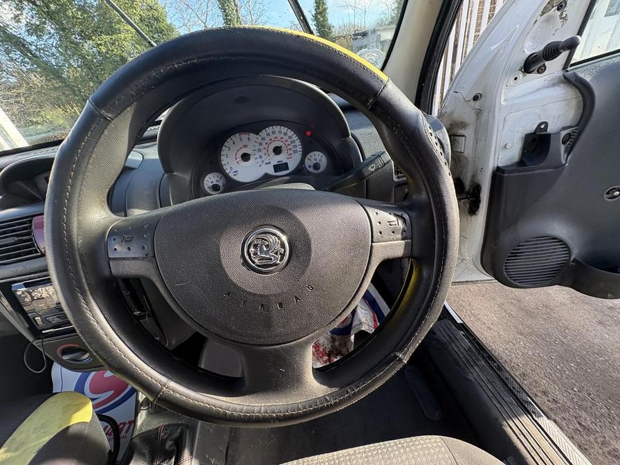 2007 Vauxhall Combo – Model: Combo 2000 CDTi 16v – FP07KFR