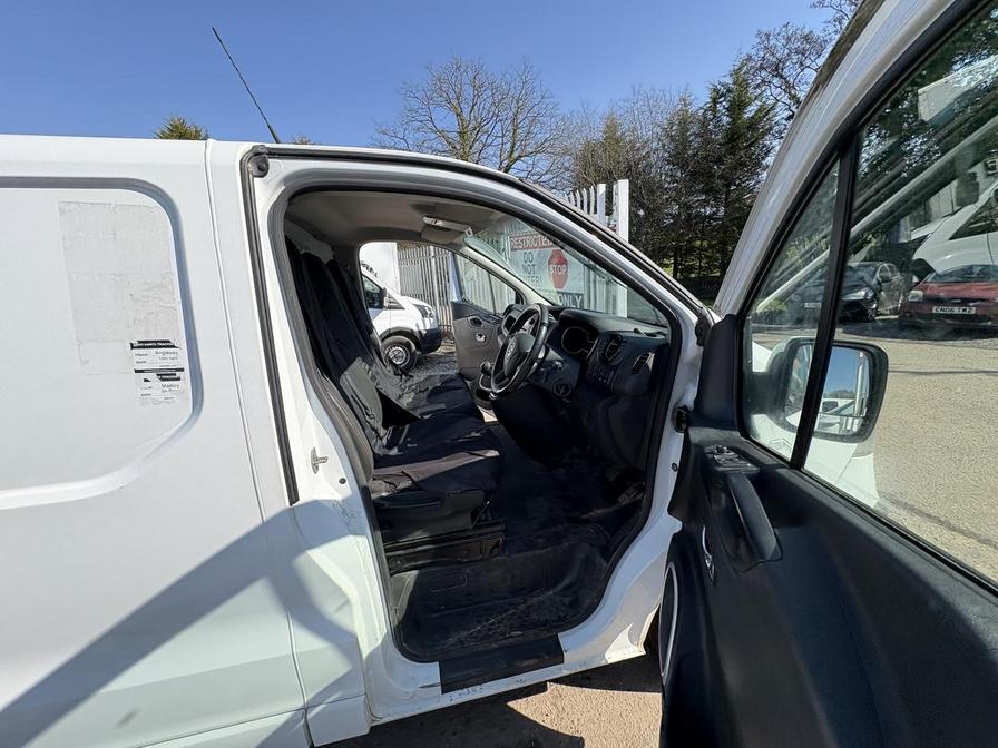 2017 Vauxhall Vivaro – Model: Vivaro  2900 Sportive CDTi – DY67FRU