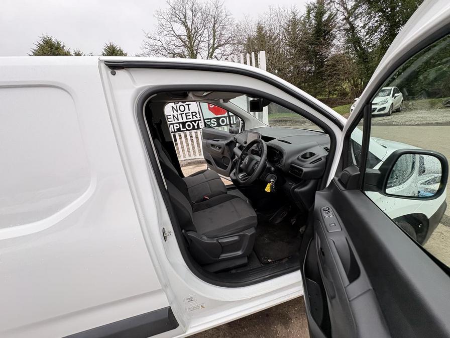 2020 Citroen Berlingo – Model: Berlingo 1000 Driver Blue HDi S/S – YC70XEV