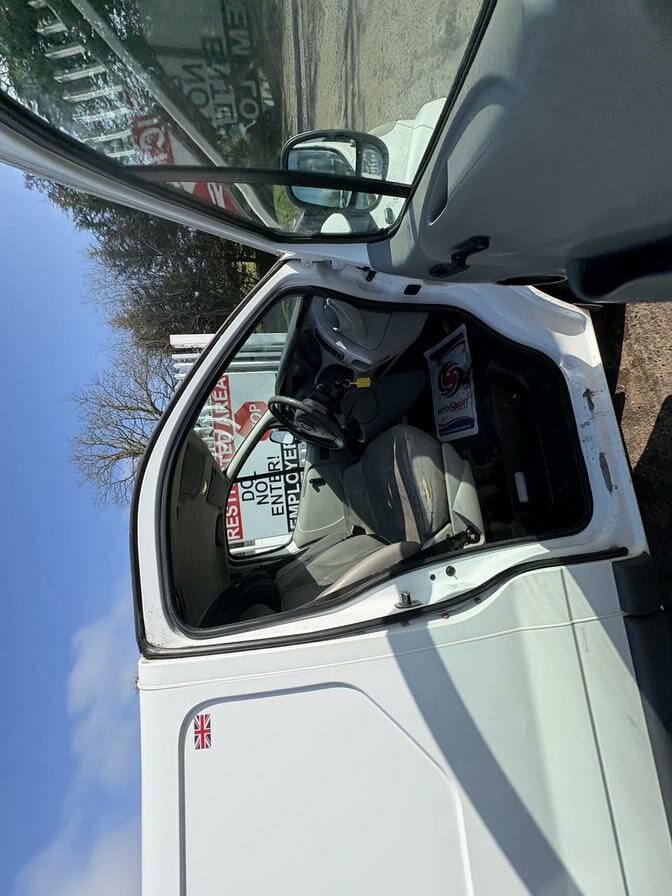 2008 Vauxhall Vivaro – Model: Vivaro  2900 CDTI SWB – EX58FXB