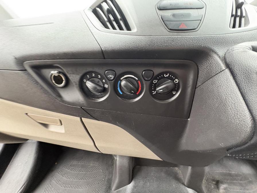 2014 Ford Tourneo Custom – Model: Tourneo Custom 300 E-Tech – DK64CHF