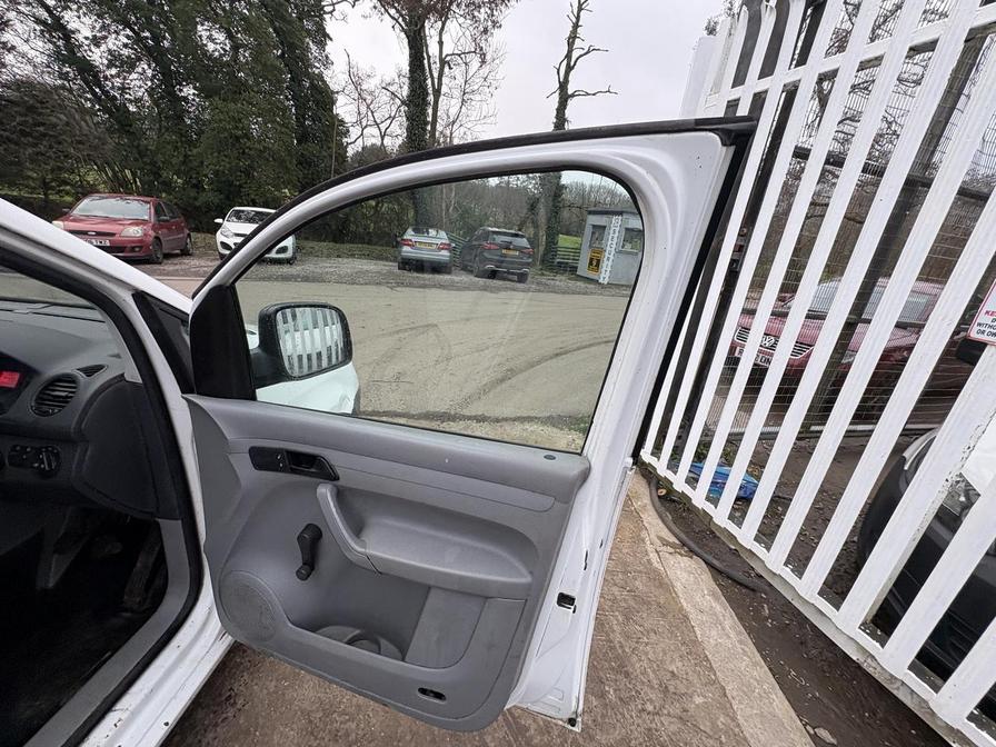 2010 Volkswagen Caddy – Model: Caddy C20 TDI 104 – PN60CZE