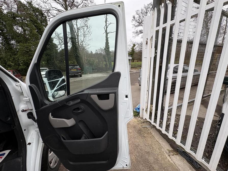 2016 Nissan NV400 – Model: NV400 SE dCi – YC16VJD