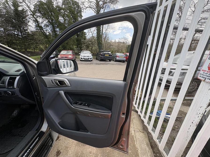 2019 Ford Ranger – Model: Ranger Limited Edition 4×4 Double Cab TDCi Auto – MD69BFJ