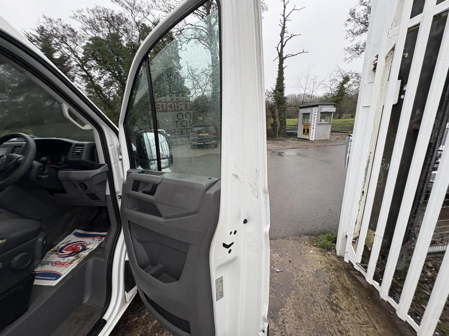 2018 Volkswagen Crafter – Model: Crafter CR50 Highline TDI Auto – LM68KWH