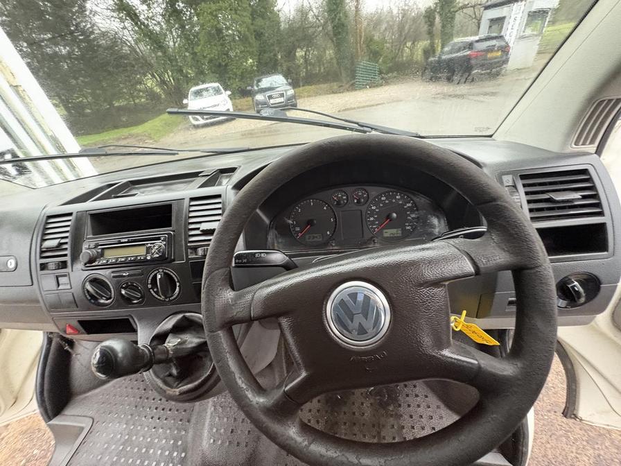 2006 Volkswagen Transporter – Model: Transporter T28 85 TDI – BL06OXF