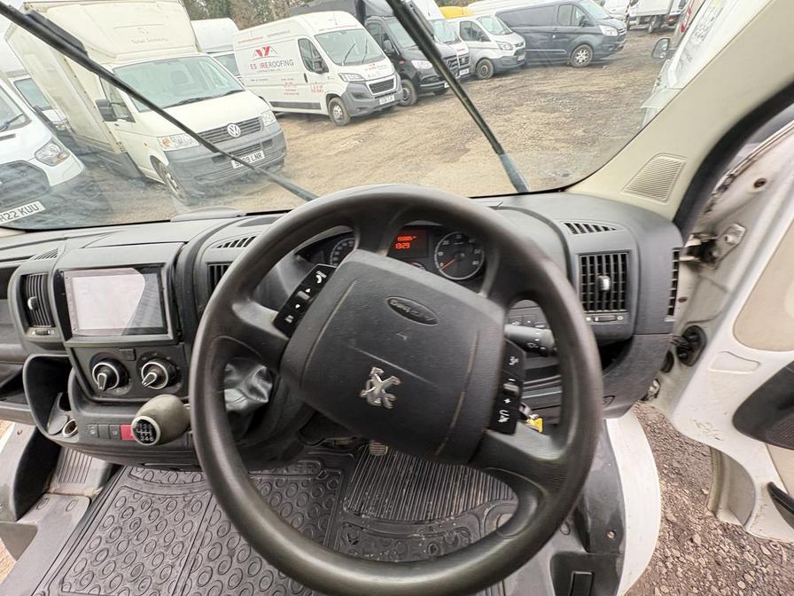 2014 Peugeot Boxer – Model: Boxer 335 L3H2 Professional HDi – GY14FSG