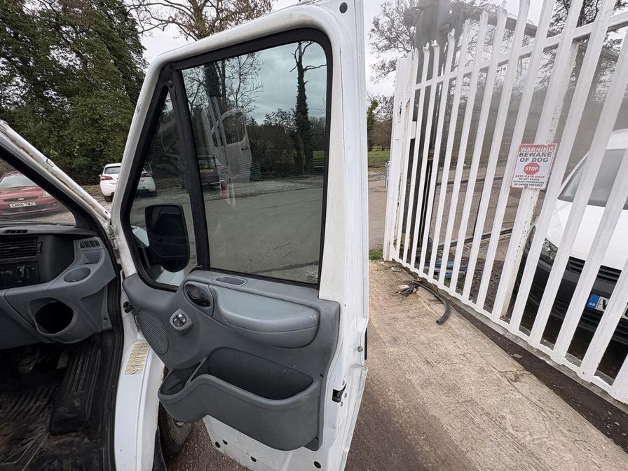 2008 Ford Transit – Model: Transit 85 T260 SWB FWD – AT57TYC