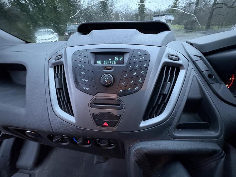 2015 Ford Transit Custom – Model: Transit Custom 290 E-Tech – FL65RYZ