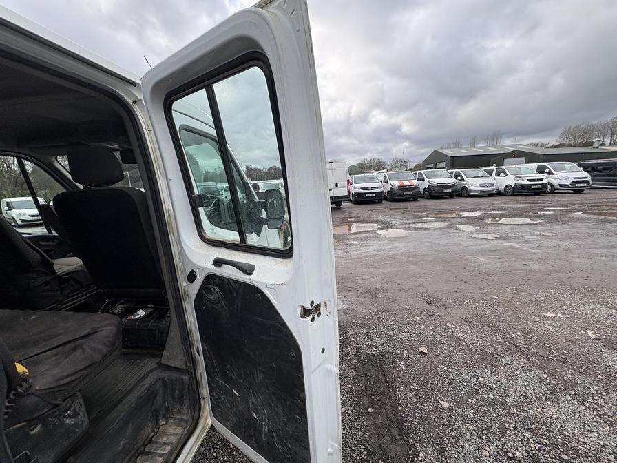 2015 Vauxhall Movano – Model: Movano R3500 L3H1 CDTI DRW – DV65FYP