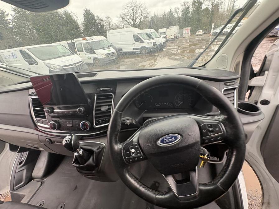 2019 Ford Transit Custom – Model: Transit Custom 280 Limited EcoBlue – YM69NZA