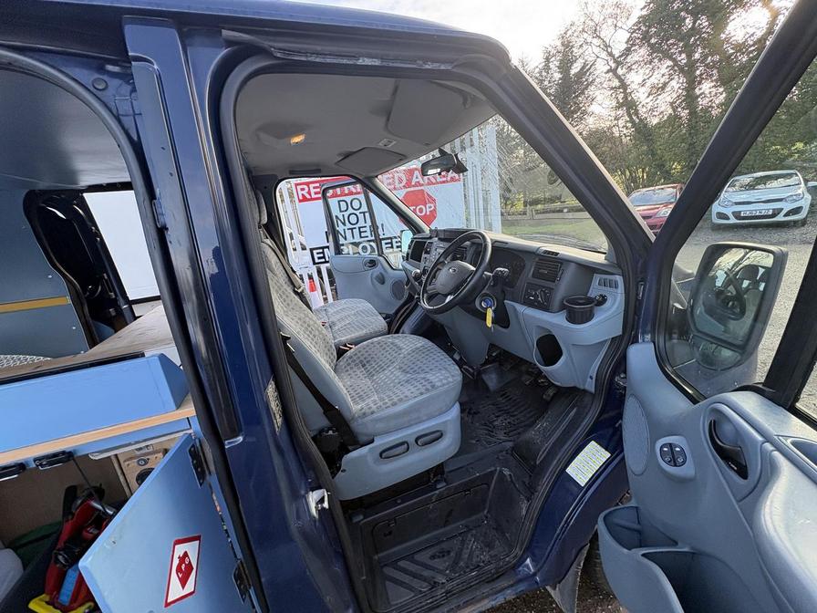 2011 Ford Transit – Model: Transit 140 T280 MWB Trend FWD – FN61VGX