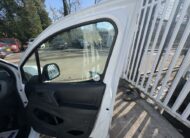 2017 Peugeot Partner – Model: Partner Professional L1 Blue HDi – LN17FTC