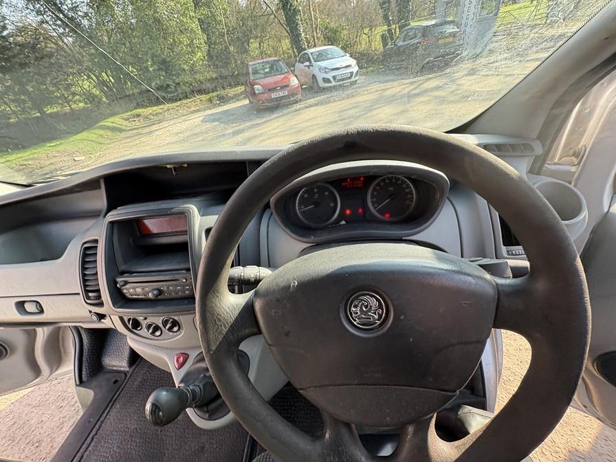 2014 Vauxhall Vivaro – Model: Vivaro 2700 CDTi 113 SWB – DX14XCK