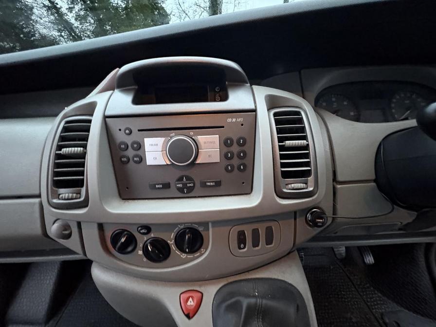 2007 Vauxhall Vivaro – Model: Vivaro  2700 CDTI SWB – NL07DFA