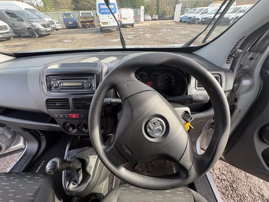 2018 Vauxhall Combo – Model: Combo 2000 Sportive CDTi – AV18KGJ