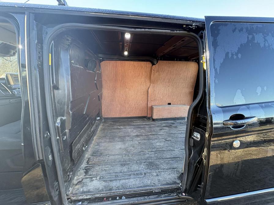 2019 Ford Transit Custom – Model: Transit Custom 300 Limited EcoBlue – MF69DYP