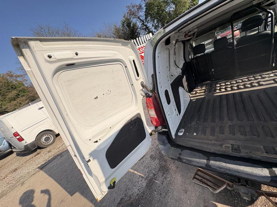 2009 Citroen Berlingo – Model: Berlingo 750 LX HDi – MJ59SXN