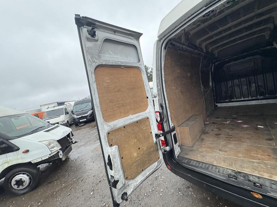 2020 Vauxhall Movano – Model: Movano L3H3 F3500 CDTi – DN70GYV