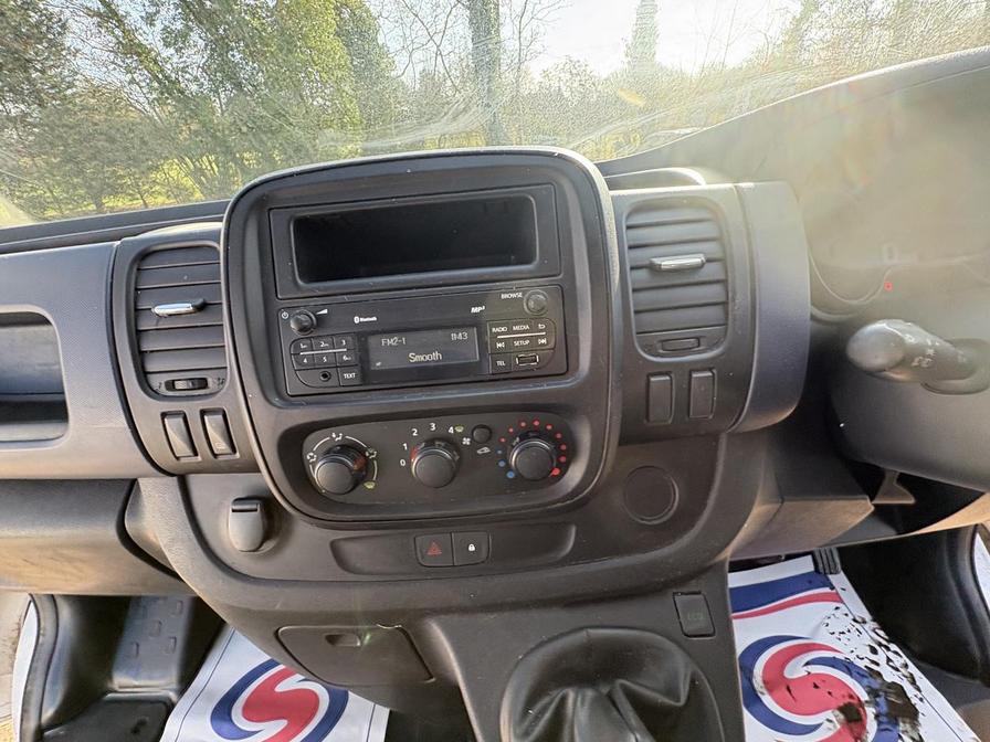 2016 Vauxhall Vivaro – Model: Vivaro  2700 CDTI – MK16YJT