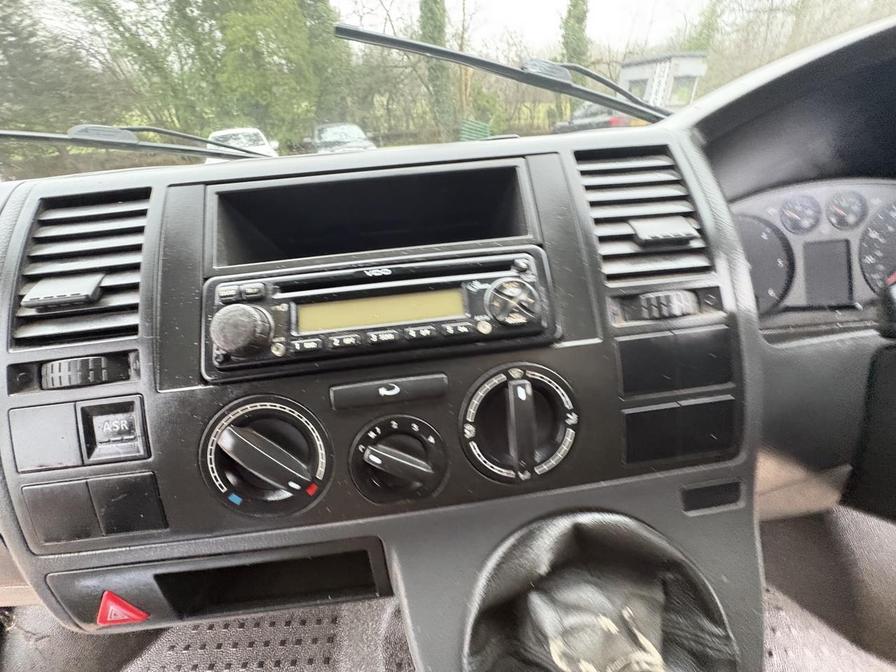 2006 Volkswagen Transporter – Model: Transporter T28 85 TDI – BL06OXF