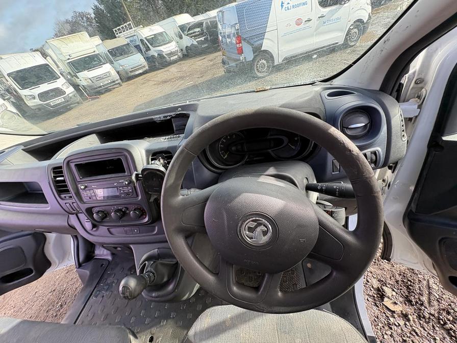 2015 Vauxhall Vivaro – Model: Vivaro  2900 CDTI – DP65XZM