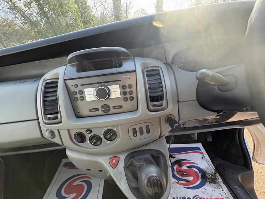 2008 Vauxhall Vivaro – Model: Vivaro  2900 CDTI SWB – EX58FXB