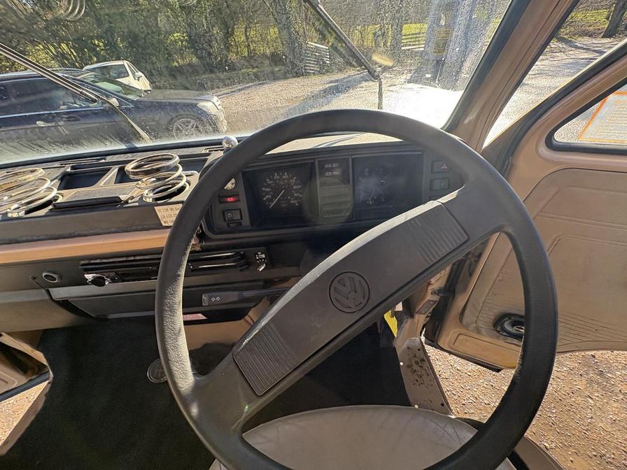 1990   – Model:  – G114TFT