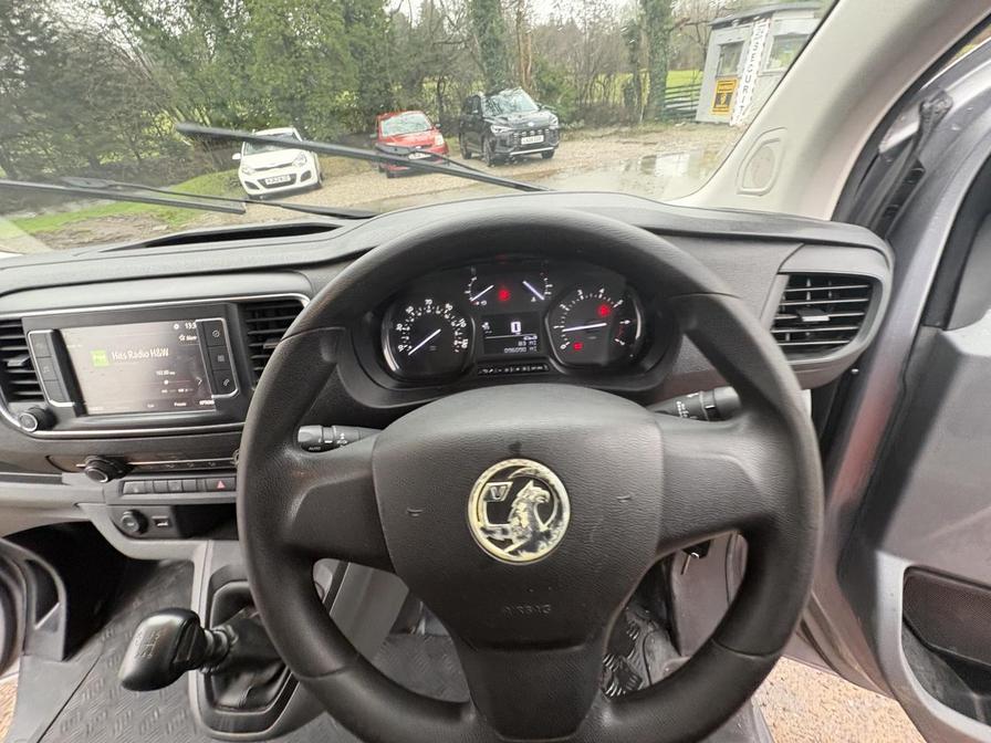 2019 Vauxhall Vivaro – Model: Vivaro 2900 Sportive S/S – DY69EZN