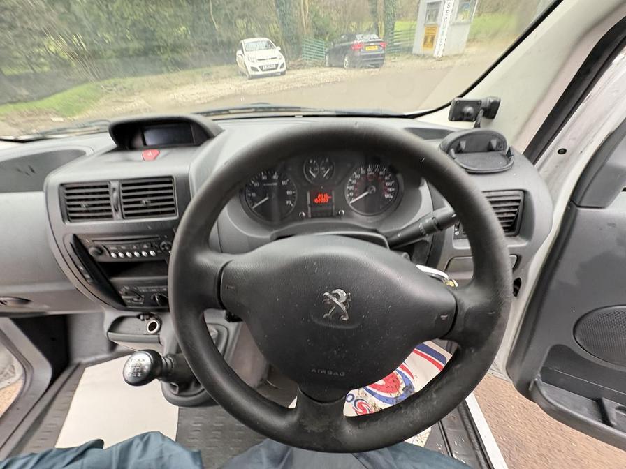 2016 Peugeot Expert – Model: Expert 1000 L1H1 Professional HDi – LF66XRK