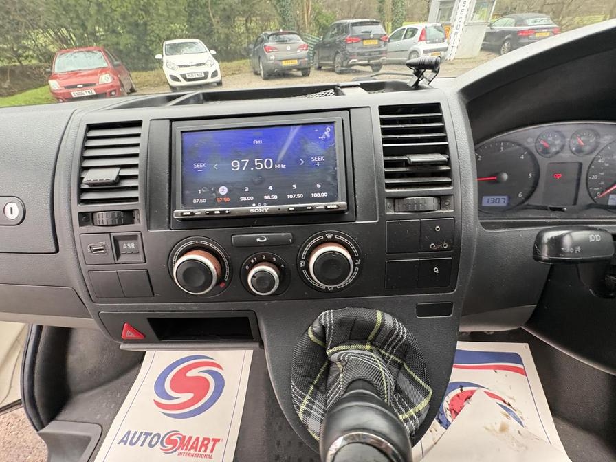 2006 Volkswagen Transporter – Model: Transporter T32 104 TDI SWB – AF06LWY/LR54LMS