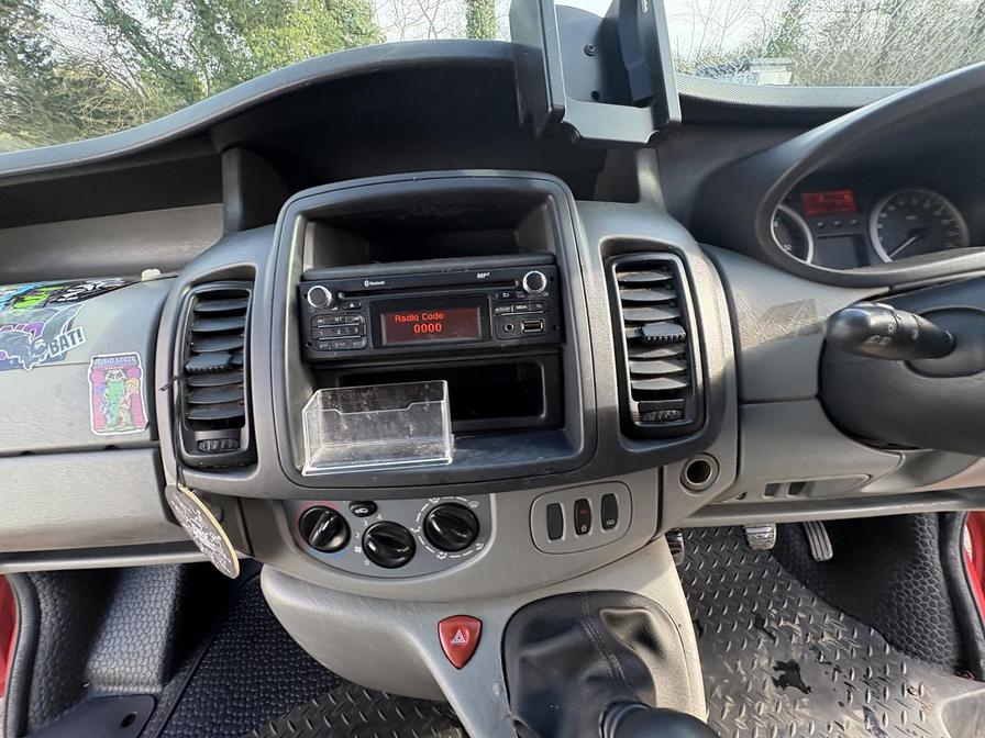 2013 Vauxhall Vivaro – Model: Vivaro 2900 ecoFLEX CDTi LWB – WV13TWF