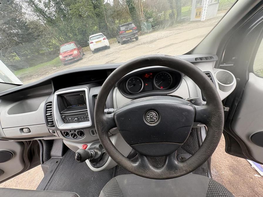 2013 Vauxhall Vivaro – Model: Vivaro 2700 Sportive CDTi SWB – LT13VMW