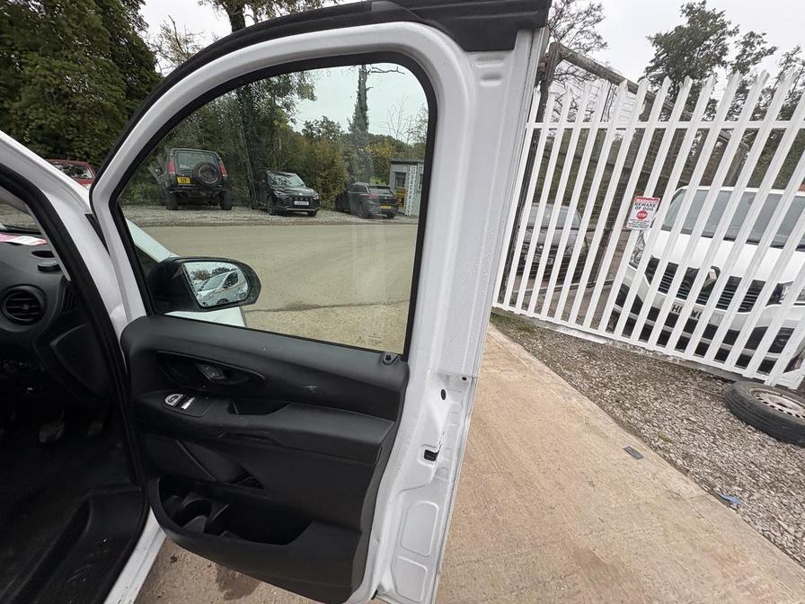 2019 Mercedes-Benz Vito – Model: Vito 110 Pure CDI – YC69PTO