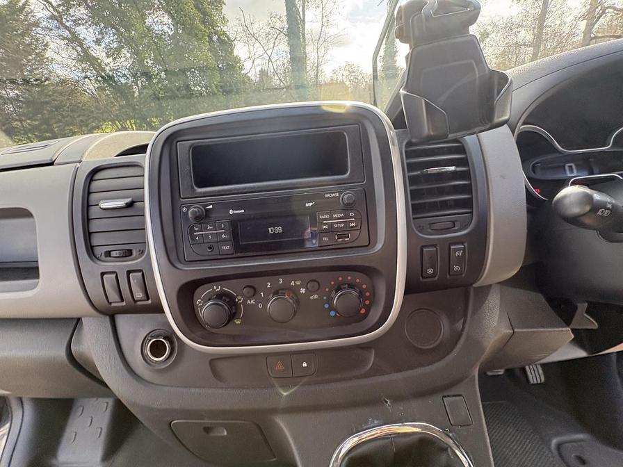 2017 Renault Trafic – Model: Trafic SL27 Energy Formula Edition dCi – DN67AXP