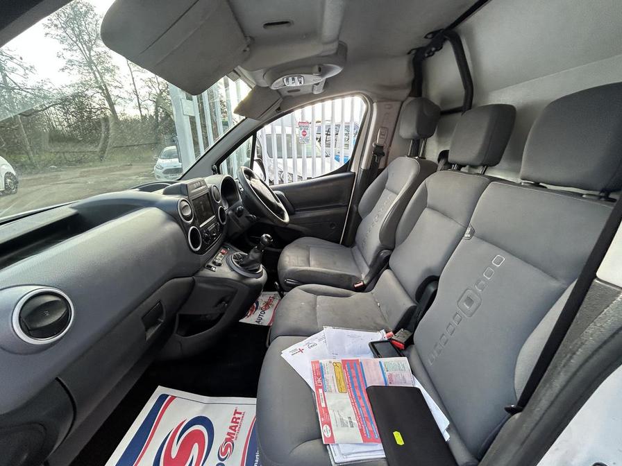 2017 Citroen Berlingo – Model: Berlingo 625 Enterprise Blue HDi – FG66OEA