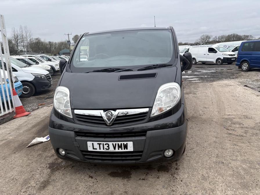 2013 Vauxhall Vivaro – Model: Vivaro 2700 Sportive CDTi SWB – LT13VMW