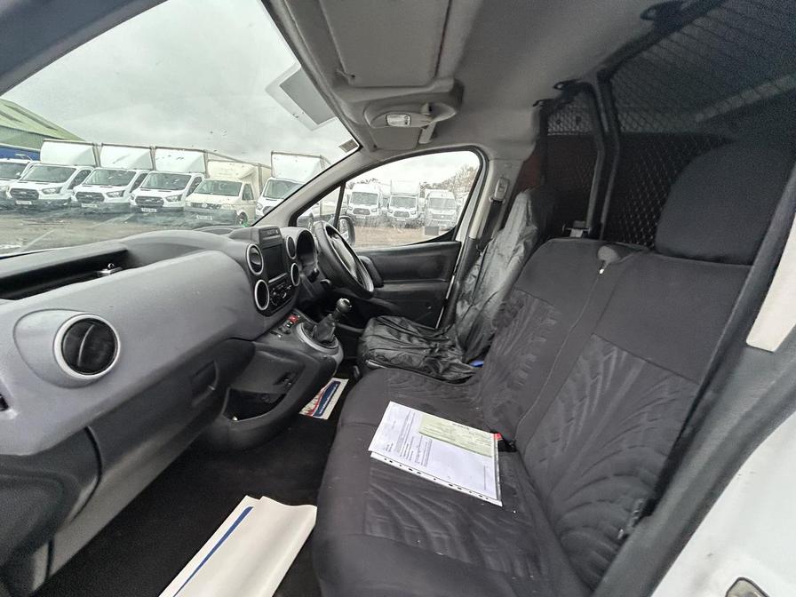 2018 Peugeot Partner – Model: Partner Professional L1 Blue HDi – MW67XPU