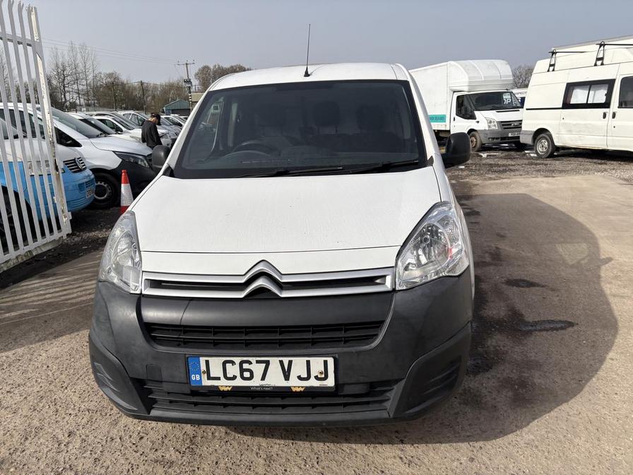 2017 Citroen Berlingo – Model: Berlingo 750 LX Blue HDi S/S – LC67VJJ