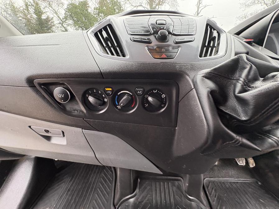 2016 Ford Transit Custom – Model: Transit Custom 340 Limited – PF66OZH