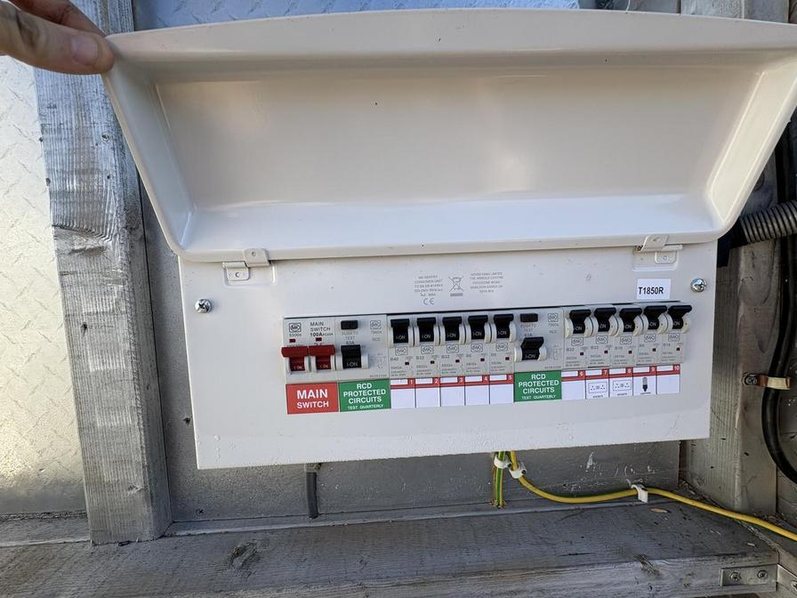 2012   – Model:  – CN62DPF