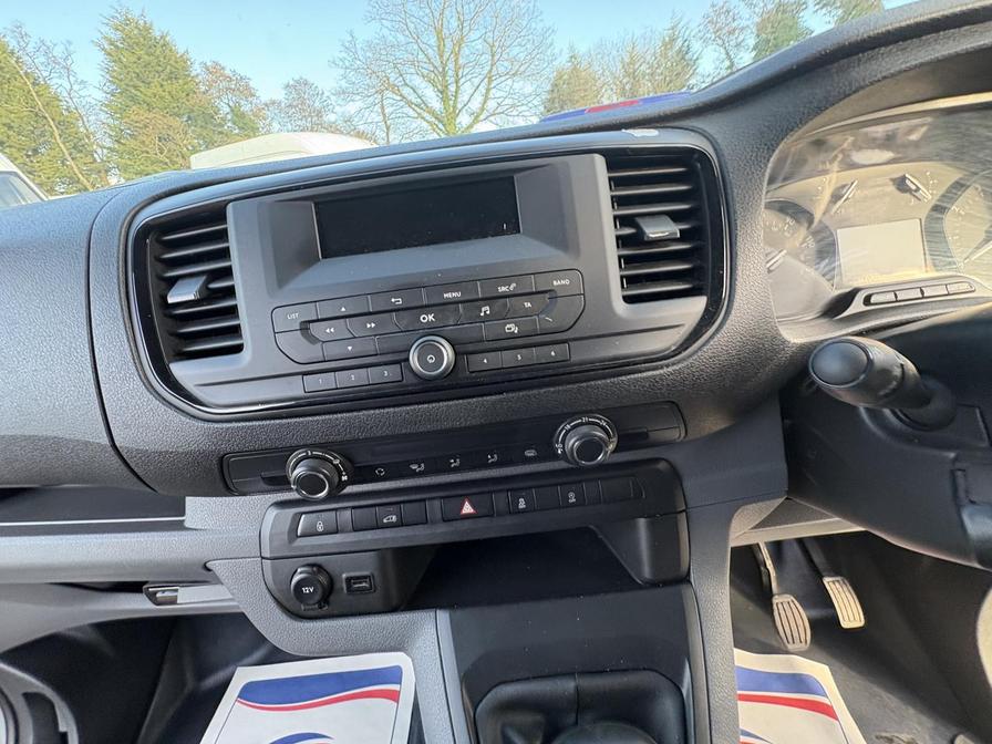 2021 Vauxhall Vivaro – Model: Vivaro 2900 Edition S/S – PK71OTP