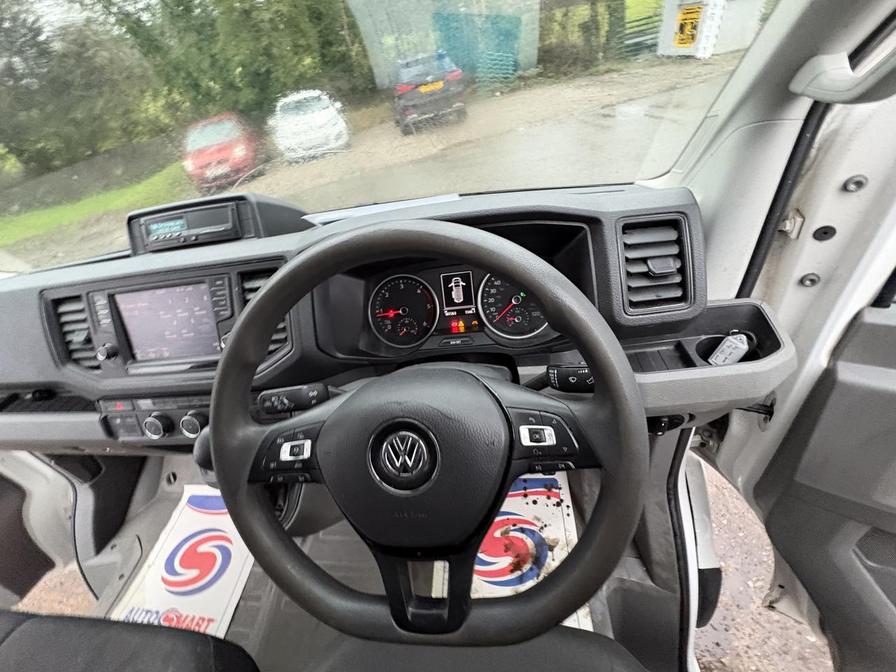 2018 Volkswagen Crafter – Model: Crafter CR50 Highline TDI Auto – LM68KWH